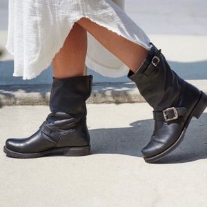 Fry Engineer Boots size 8